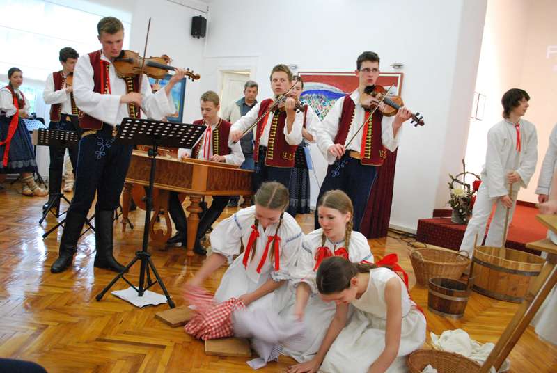 Nastup folklorne skupine iz Češke - 