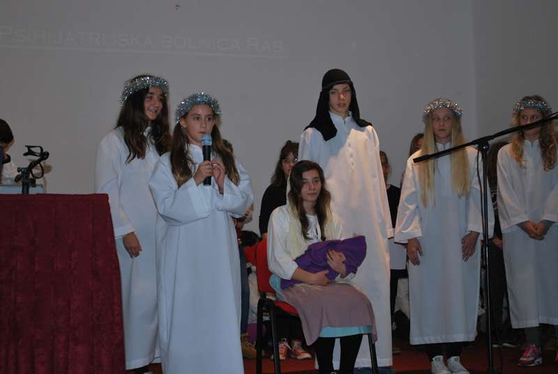 Blagdanska priredba učenika osnovne škole - 