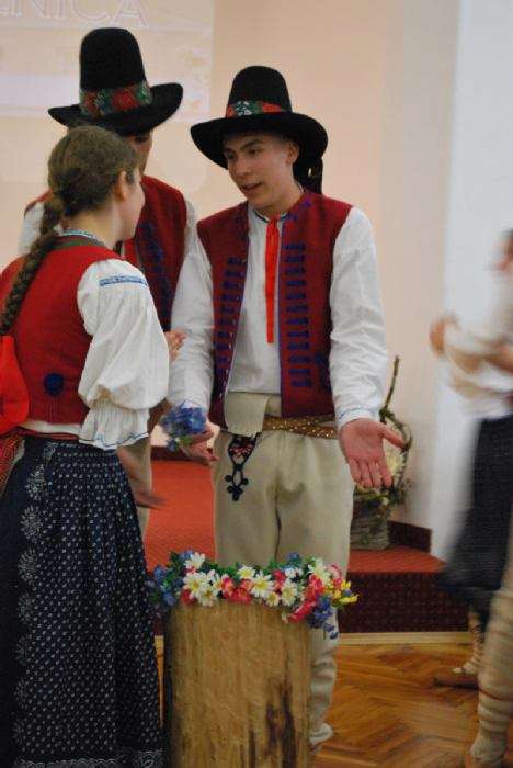 Nastup folklorne skupine iz Češke