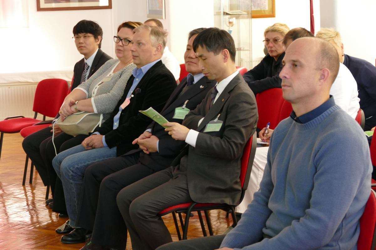 Korejsko-hrvatski simpozij World medicines - Meeting the Future - 