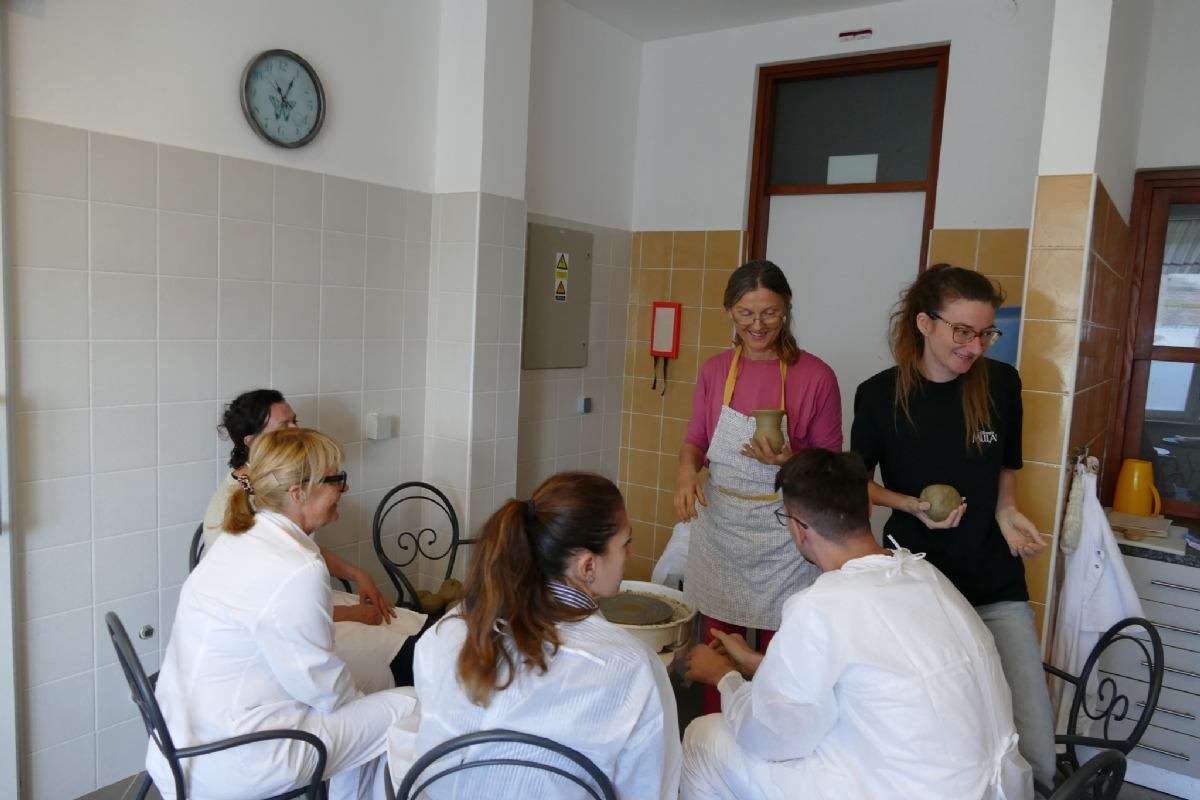 Osposobljavanje terapeuta za rad s glinom - 