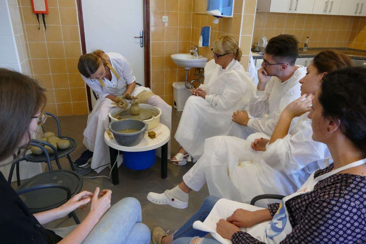 Osposobljavanje terapeuta za rad s glinom - 