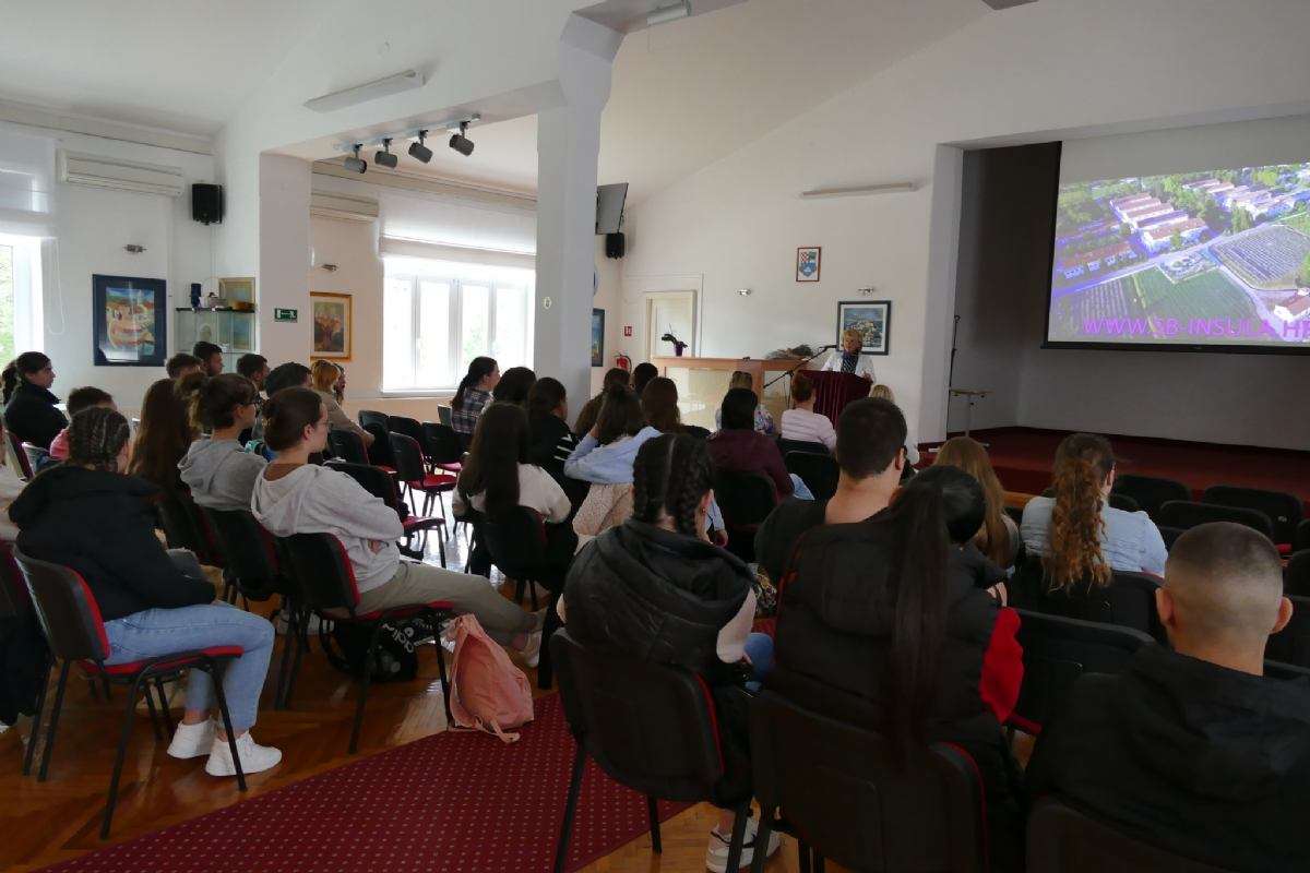 Posjet učenika Medicinske škole Pula - 