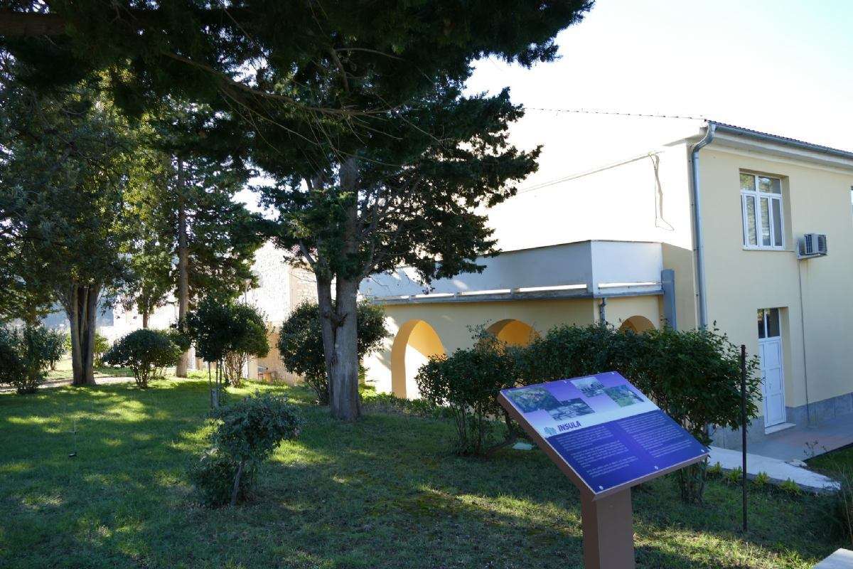 Novi interpretacijski panoi u bolničkom parku