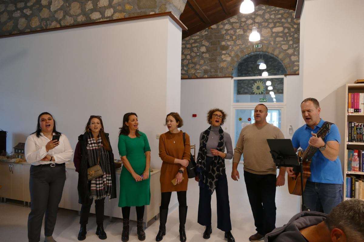 Glazbena uvertira u advent - 