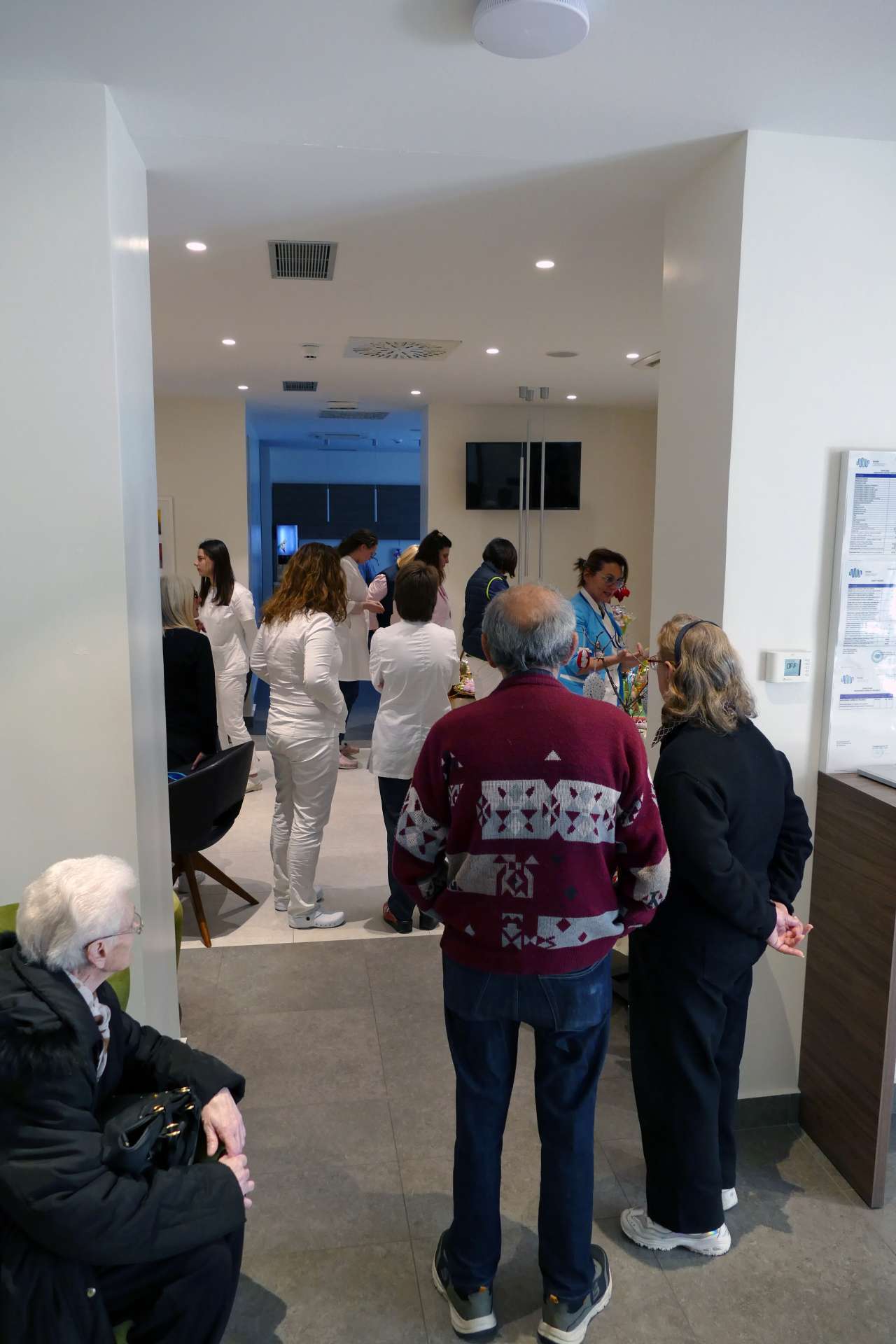 Otvorena Uskrsna izložba Udruge Anima u Poliklinici Insula - 