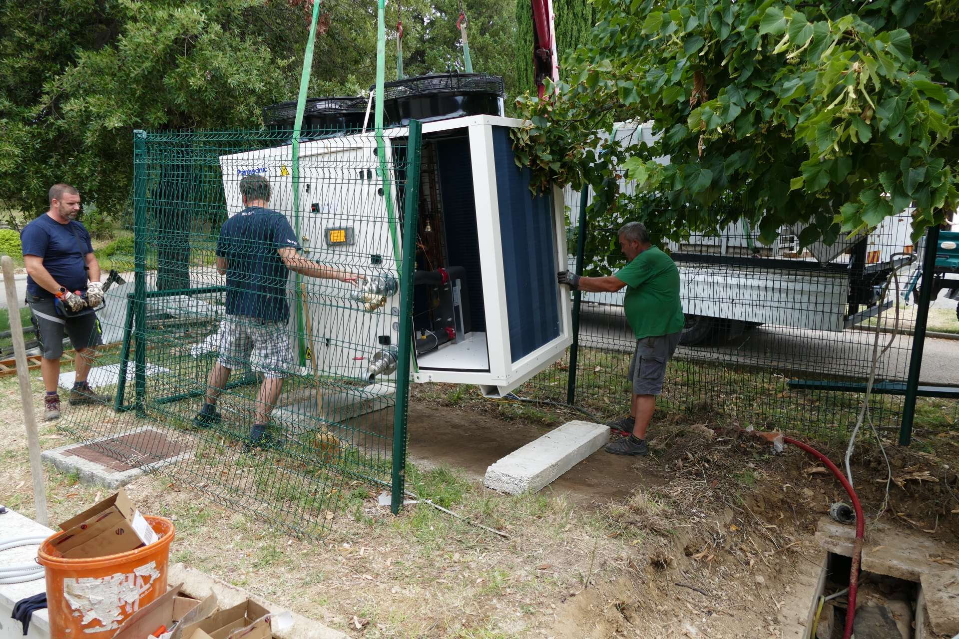 Početak radova na instalaciji novog rashladnog uređaja u Županijskoj specijalnoj bolnici Insula