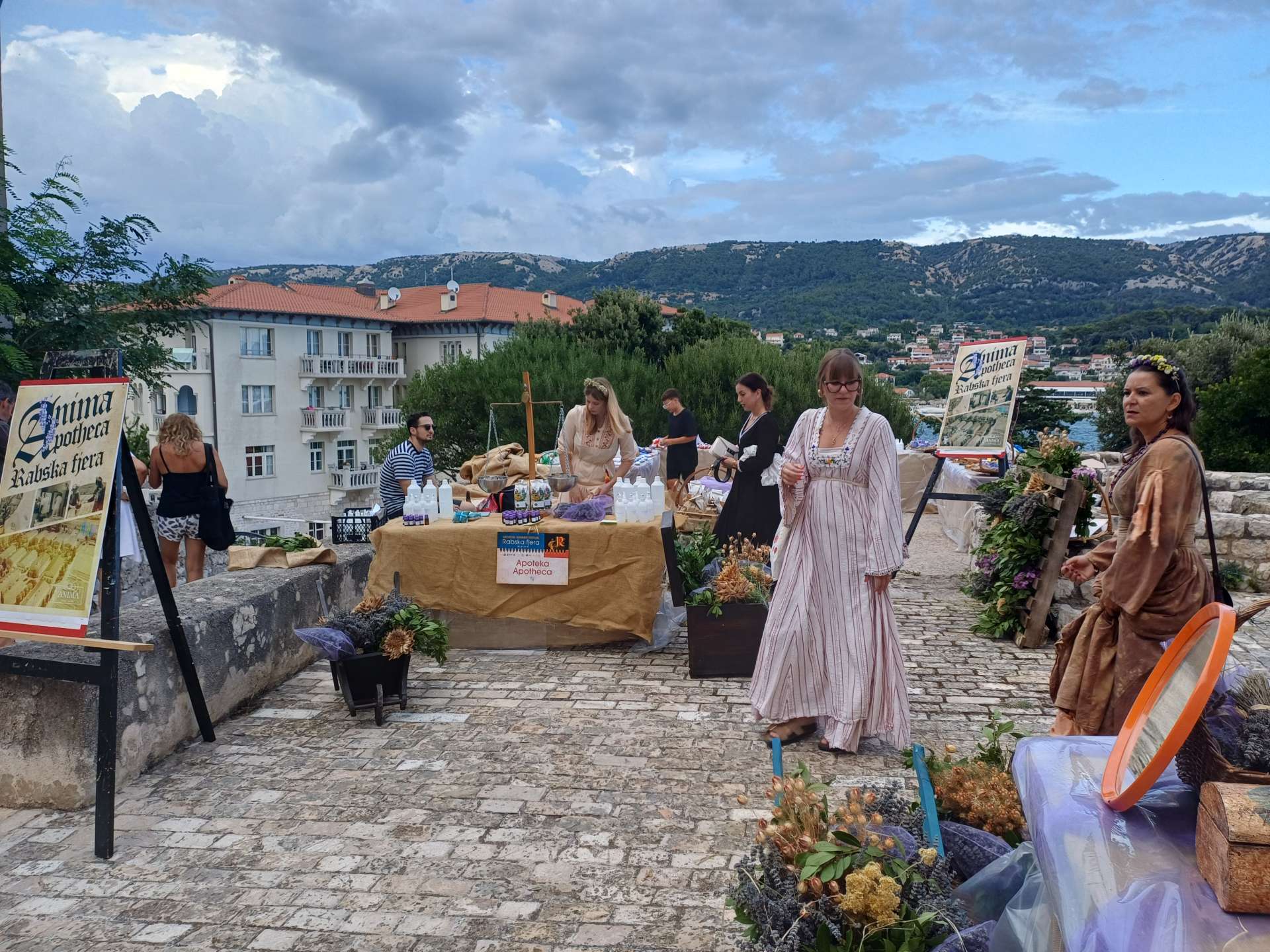 Radionica srednjovjekovne ljekarne na 24. Rabskoj fjeri - 
